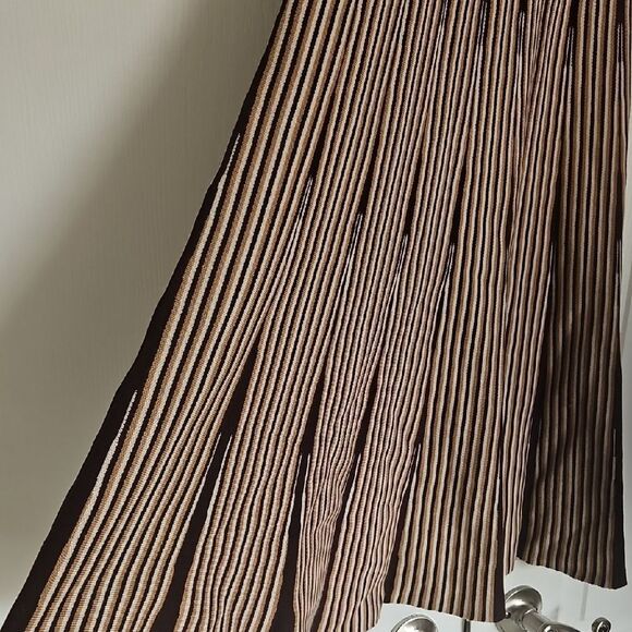 Tan and Brown Pleated Midi A-Line Skirt - Picture 3 of 16